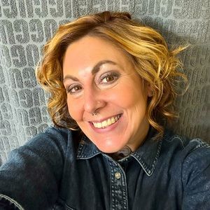 Meet your Posher, Noelle Posh Ambassador!